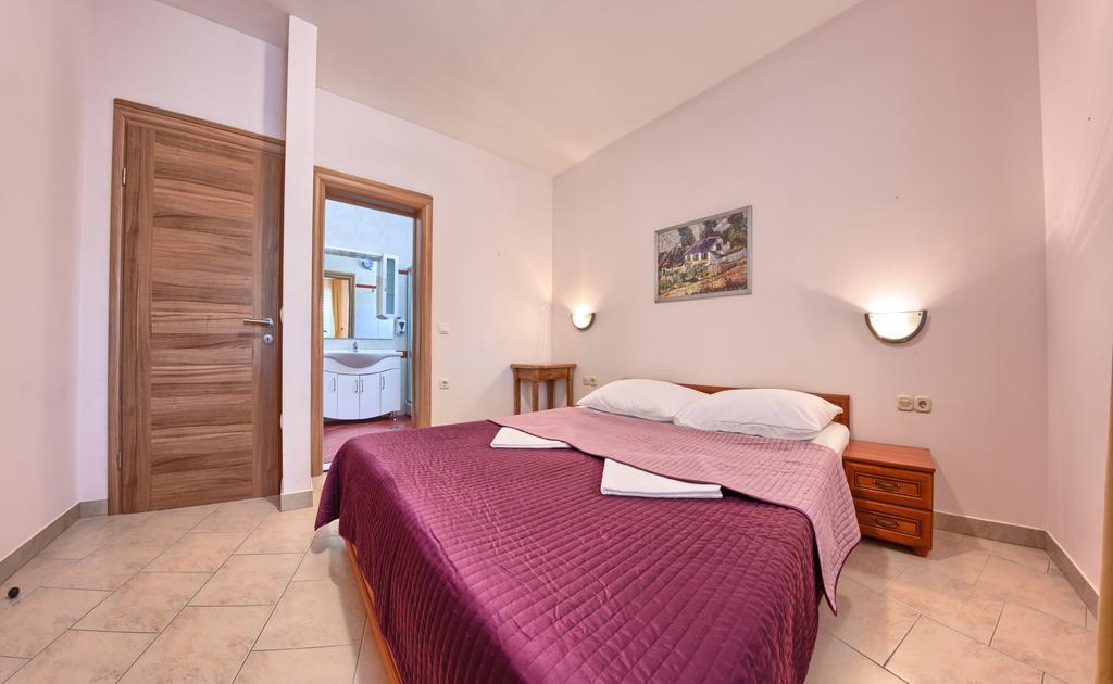 Apartments & Rooms Ruzmarin Rogoznica  Δωμάτιο φωτογραφία
