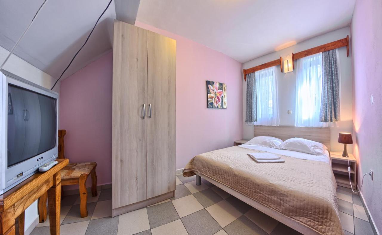 Apartments & Rooms Ruzmarin Rogoznica  Εξωτερικό φωτογραφία